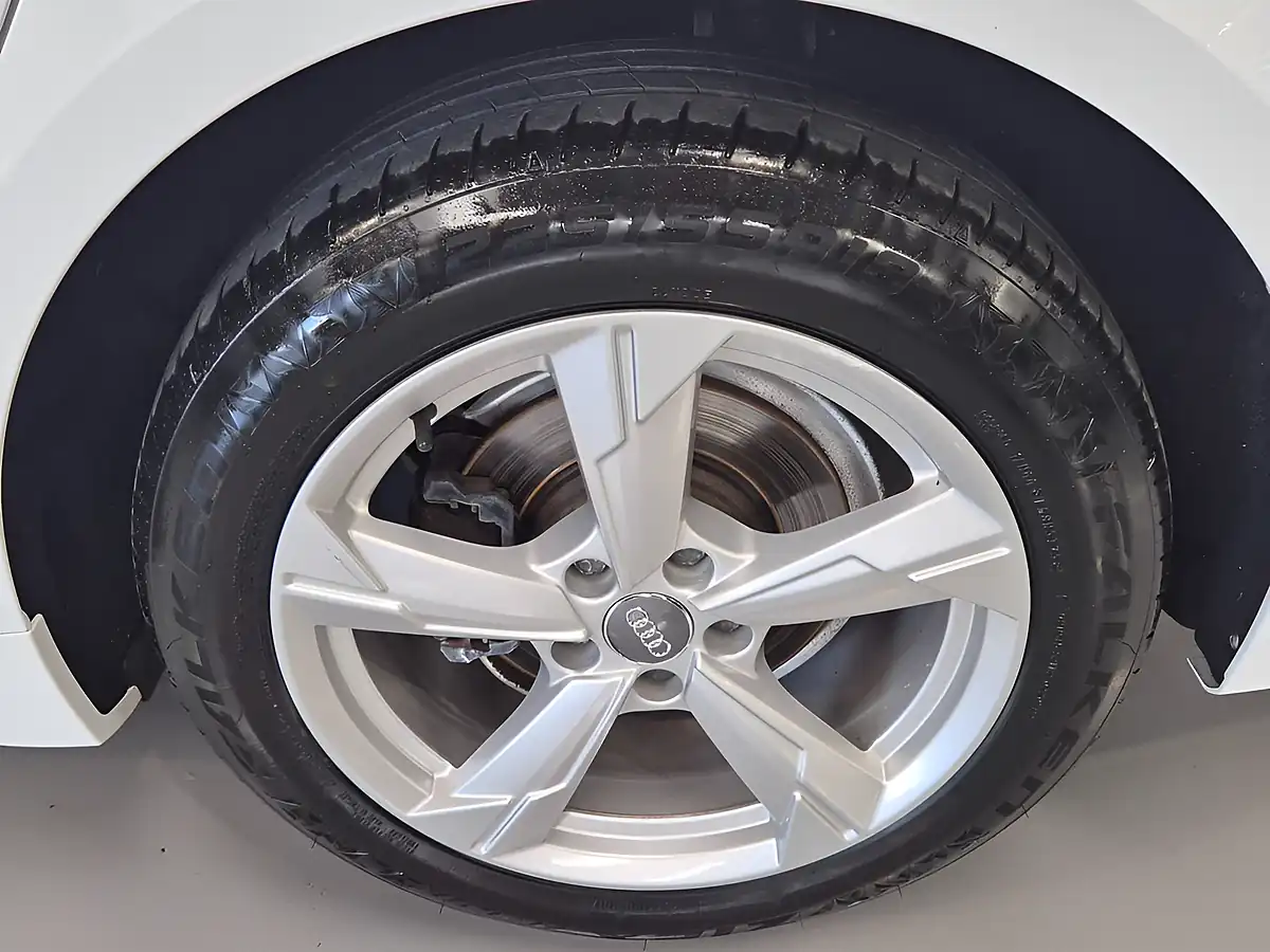 Used 2019 Audi A6 Saloon Sport White - Interior and Exterior details 12