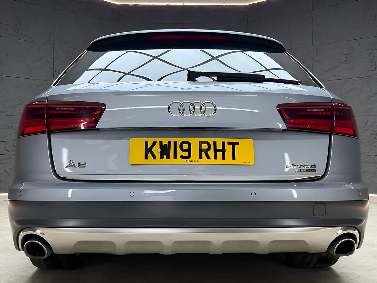 Used 2019 Audi Allroad Sport Grey - Interior and Exterior details 20