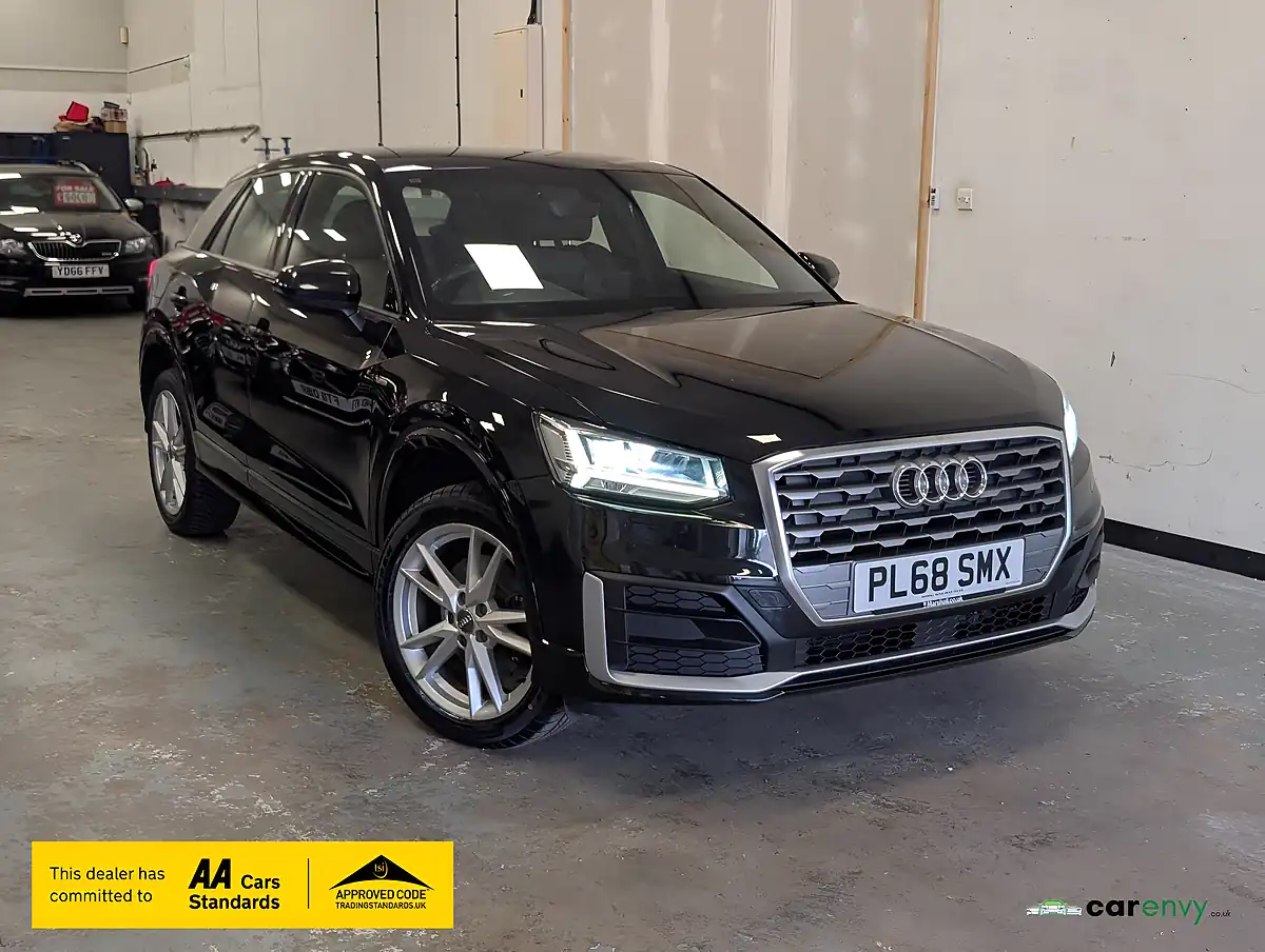 Used 2019 Audi Q2 S Line Black - Front View