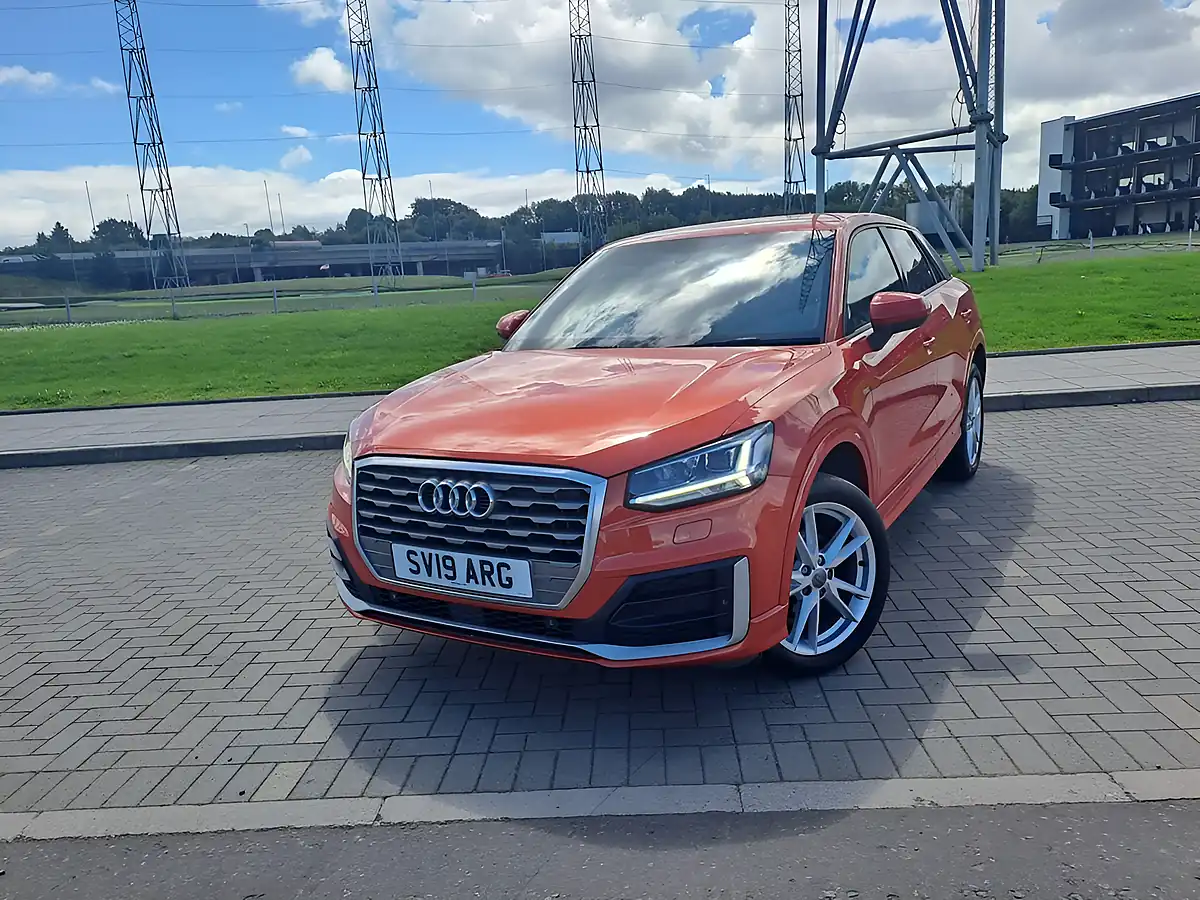 Used 2019 Audi Q2 S Line Orange - Interior and Exterior details 16
