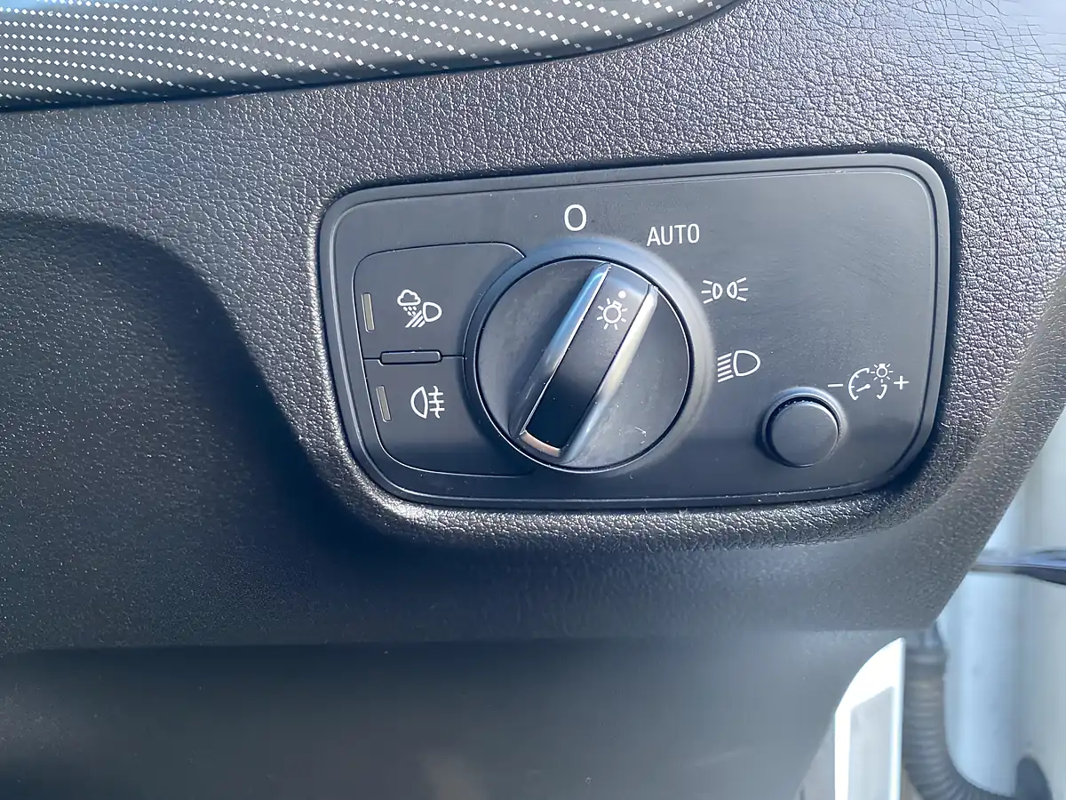 Used 2019 Audi Q2 S Line White - Interior and Exterior details 12