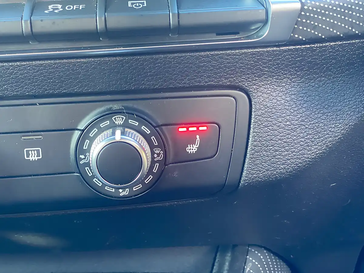 Used 2019 Audi Q2 S Line White - Interior and Exterior details 15