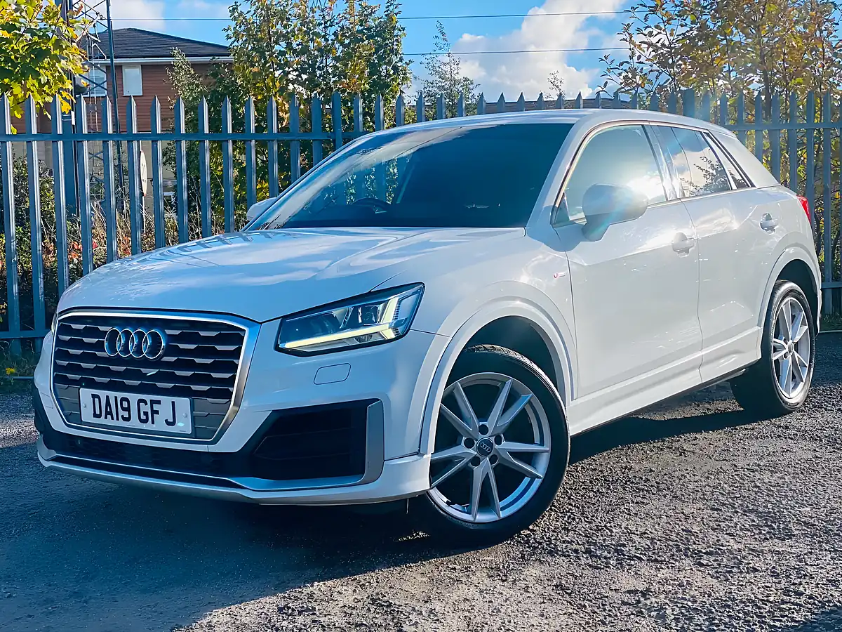 Used 2019 Audi Q2 S Line White - Interior and Exterior details 3