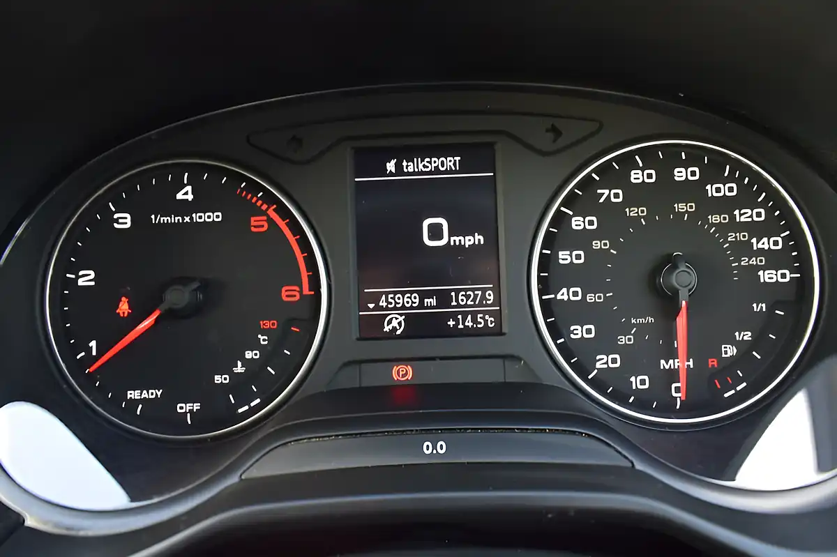 Used 2019 Audi Q2 S Line White - Interior and Exterior details 15