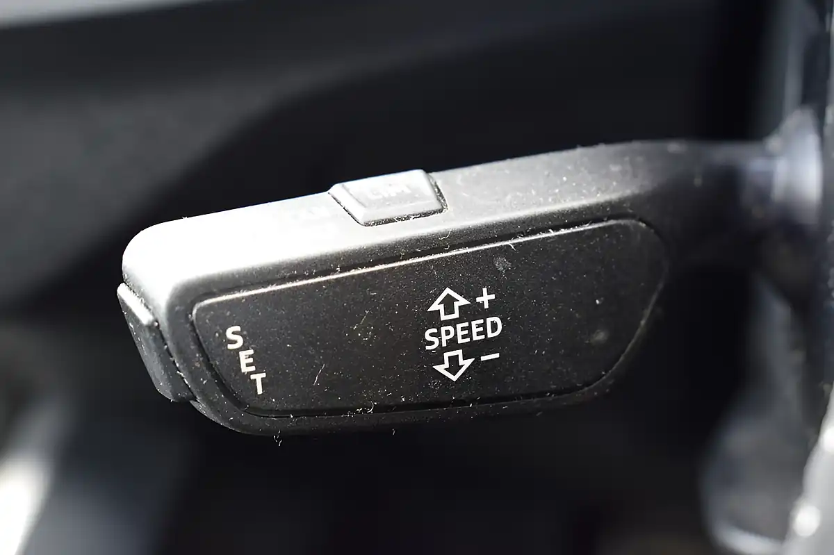 Used 2019 Audi Q2 S Line White - Interior and Exterior details 17