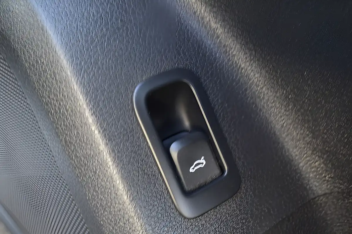 Used 2019 Audi Q2 S Line White - Interior and Exterior details 7
