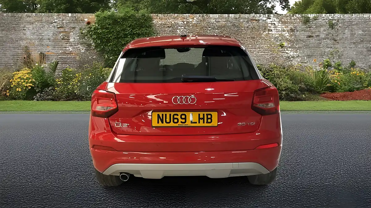 Used 2019 Audi Q2 Sport Red - Interior and Exterior details 7