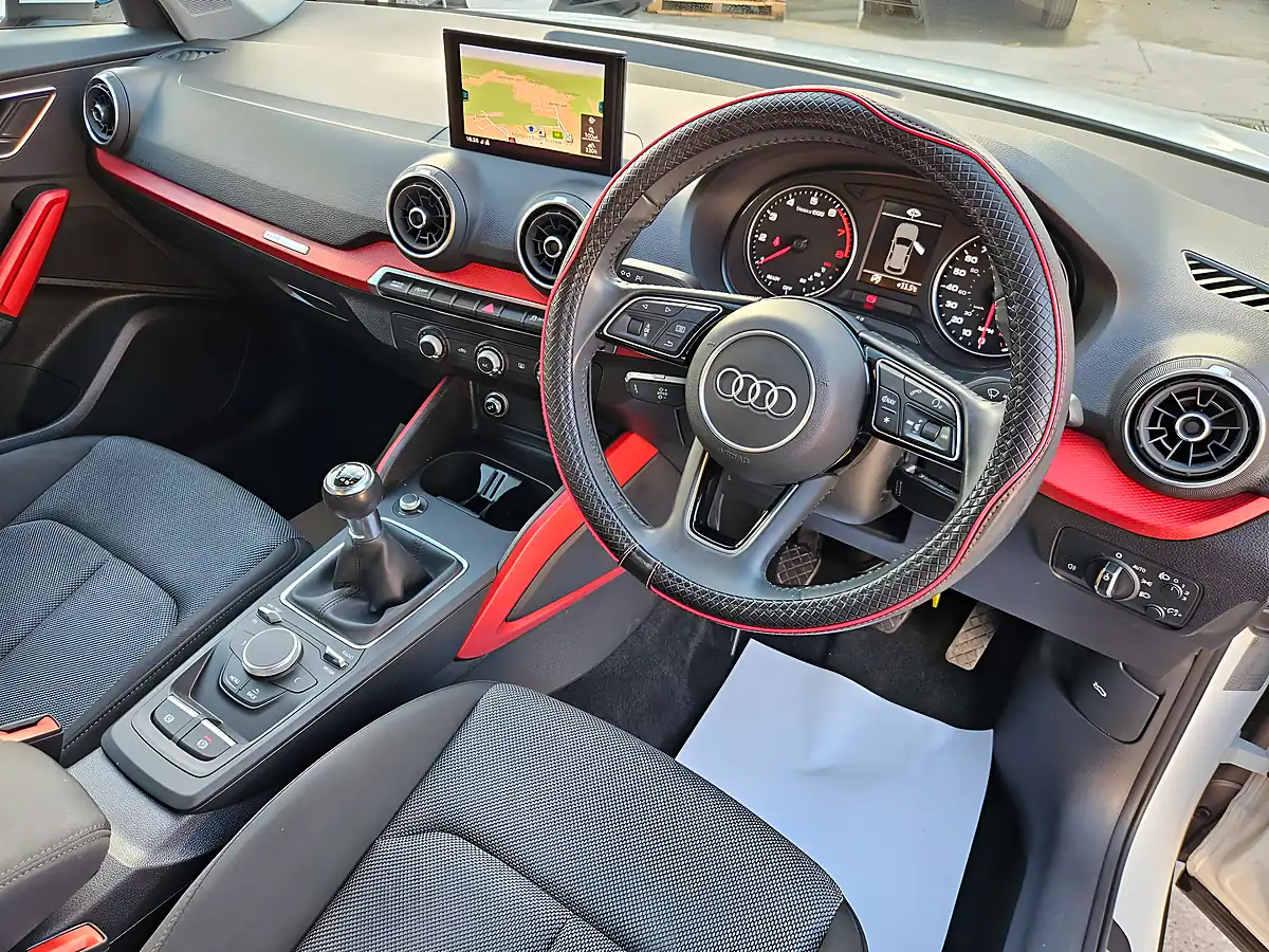 Used 2019 Audi Q2 Sport White - Interior and Exterior details 11