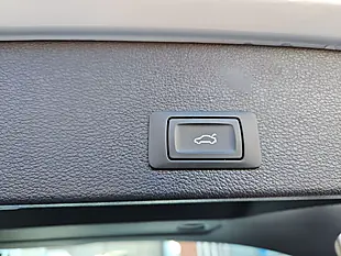 Used 2019 Audi Q2 Sport White - Interior and Exterior details 13