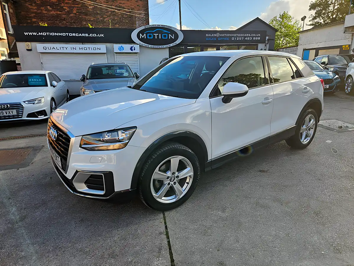 Used 2019 Audi Q2 Sport White - Interior and Exterior details 15