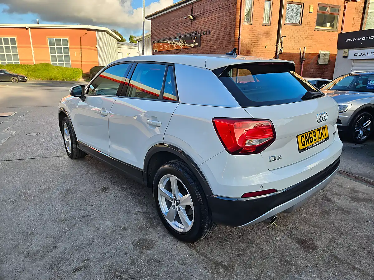 Used 2019 Audi Q2 Sport White - Interior and Exterior details 16