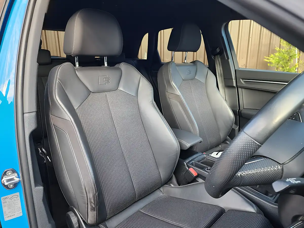 Used 2019 Audi Q3 S Line Blue - Interior and Exterior details 6