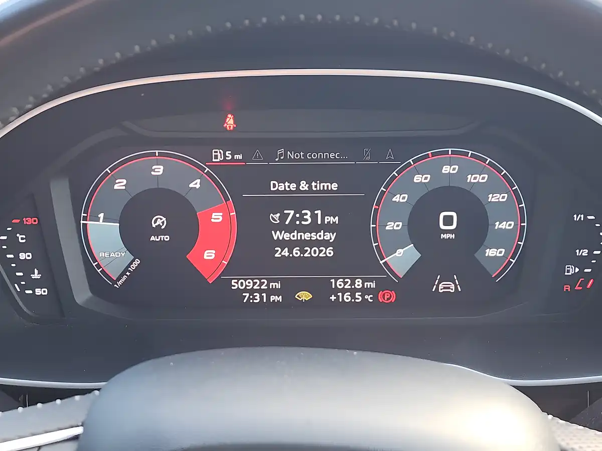 Used 2019 Audi Q3 S Line Blue - Interior and Exterior details 8