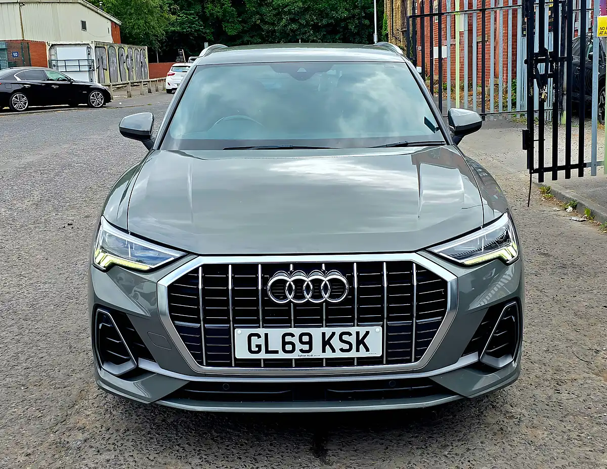 Used 2019 Audi Q3 S Line Grey - Front View