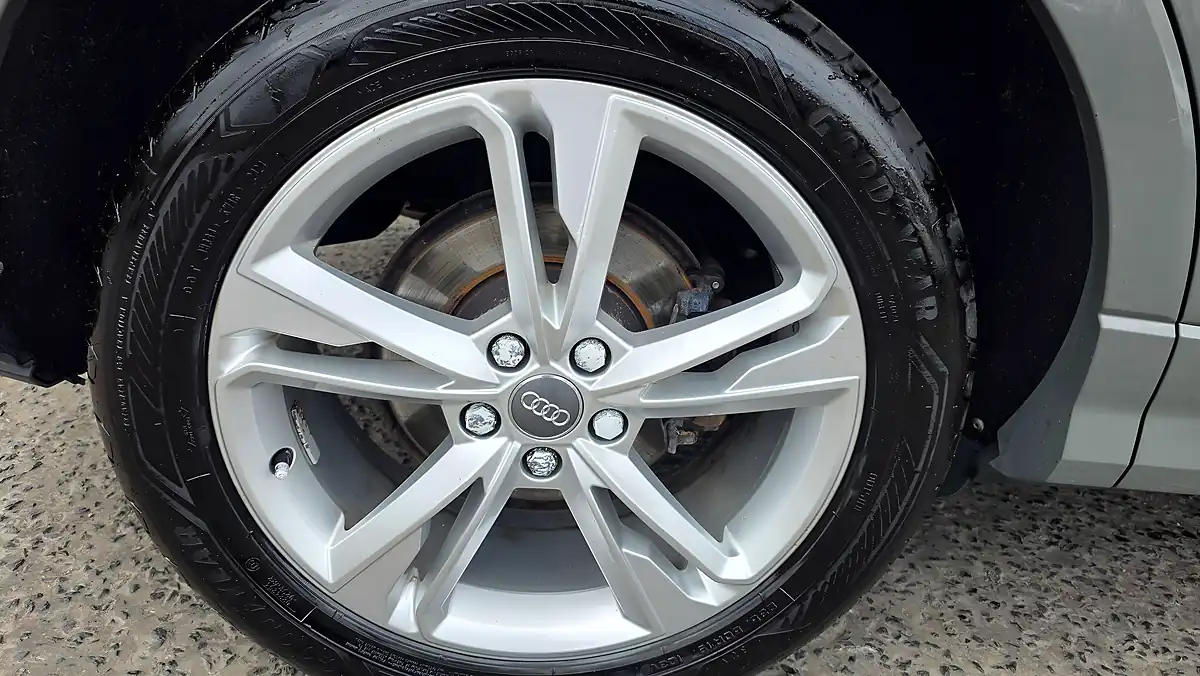 Used 2019 Audi Q3 S Line Grey - Interior and Exterior details 19