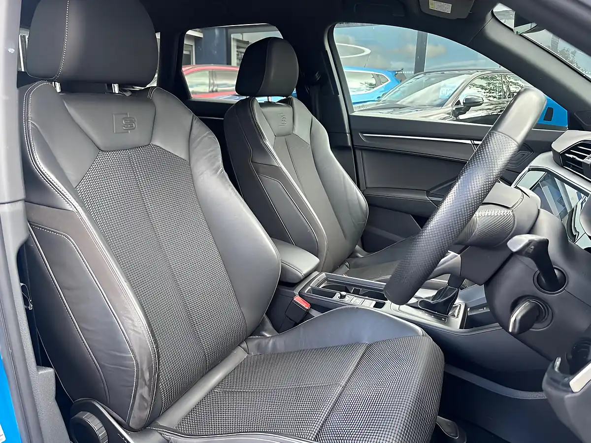 Used 2019 Audi Q3 S-Line Turbo Blue - Interior and Exterior details 3