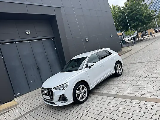 2019 Audi Q3 S line 1.5 TFSI