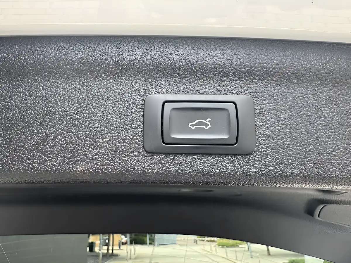 Used 2019 Audi Q3 S Line White - Interior and Exterior details 20