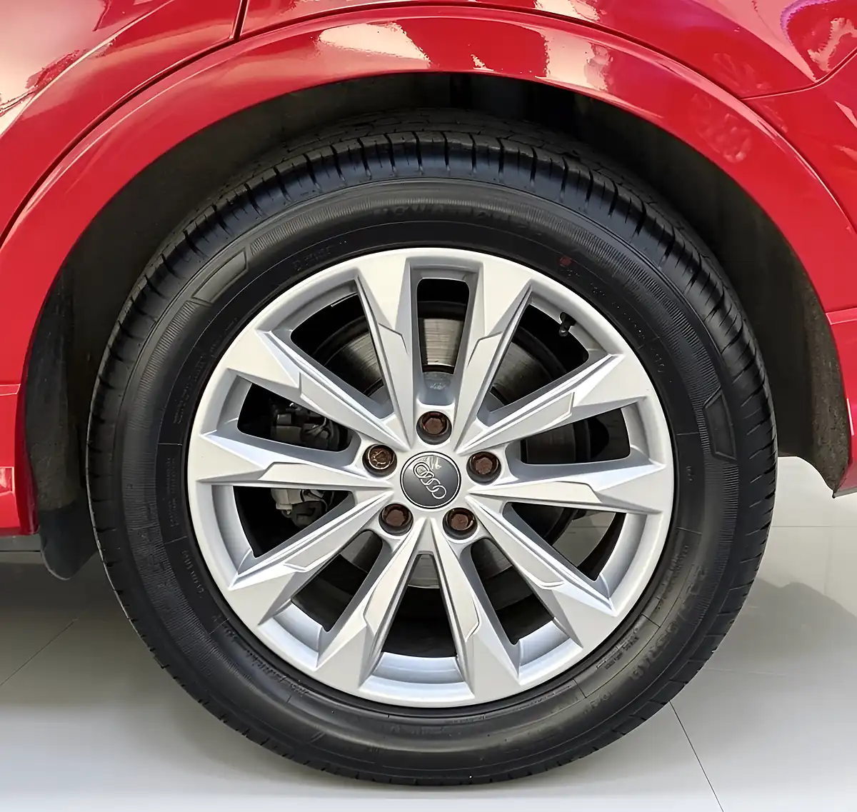 Used 2019 Audi Q3 Sport Red - Interior and Exterior details 7
