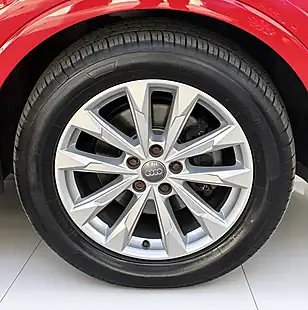 Used 2019 Audi Q3 Sport Red - Interior and Exterior details 8