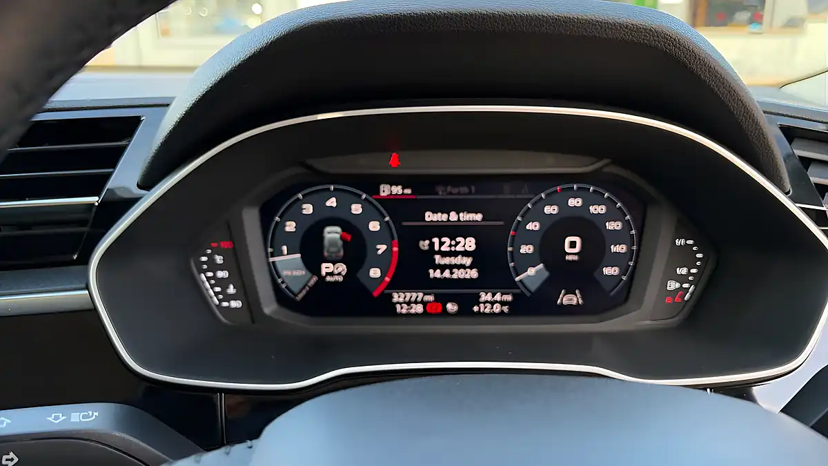 Used 2019 Audi Q3 Sport Red - Interior and Exterior details 12