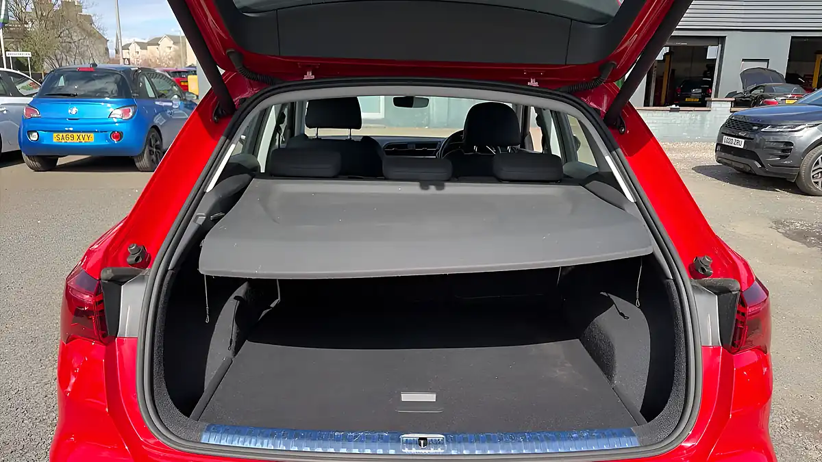 Used 2019 Audi Q3 Sport Red - Interior and Exterior details 15