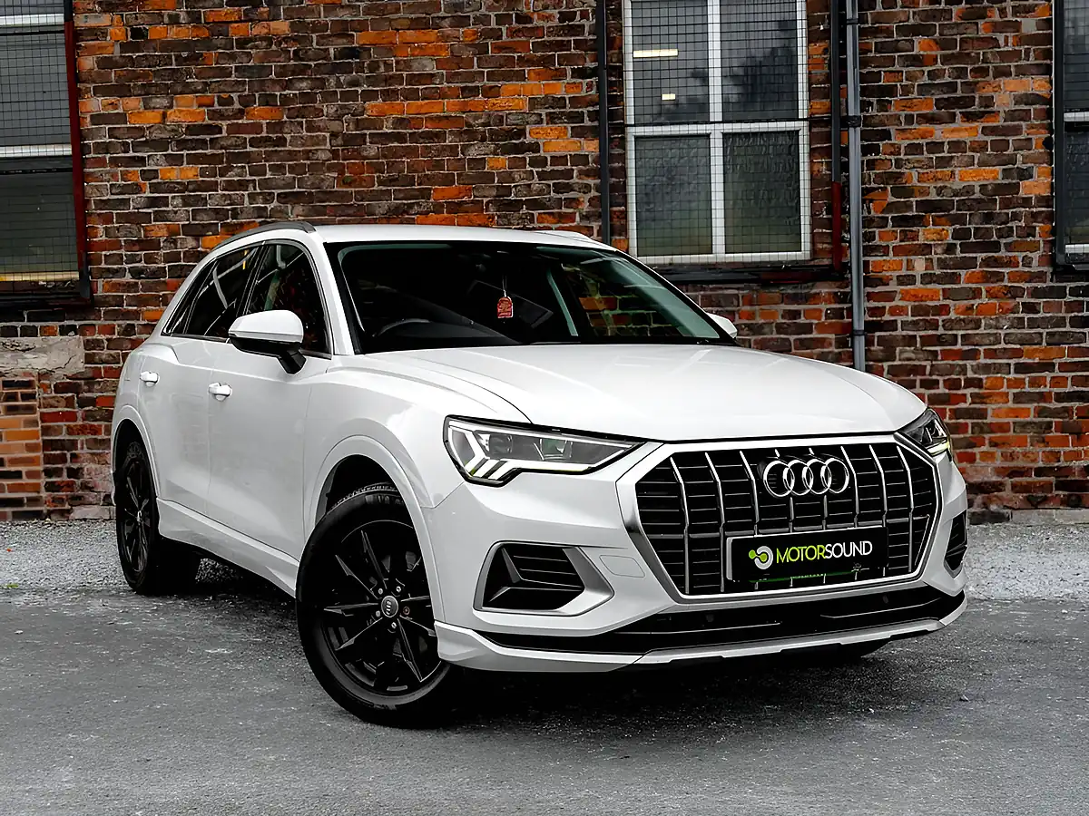 Used 2019 Audi Q3 Sport White - Front View
