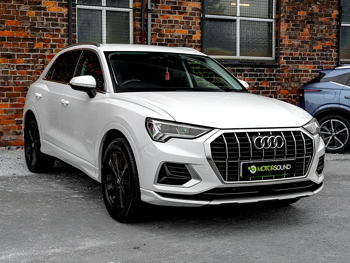 Used 2019 Audi Q3 Sport White - Interior and Exterior details 3