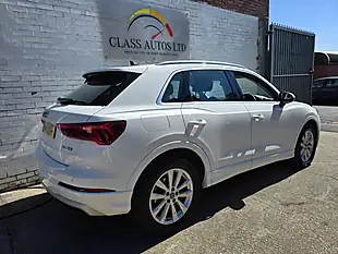 Used 2019 Audi Q3 Sport White - Interior and Exterior details 11