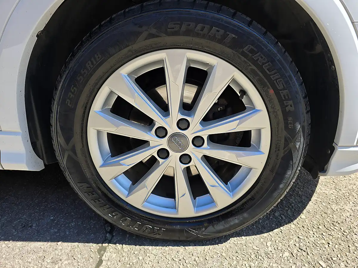 Used 2019 Audi Q3 Sport White - Interior and Exterior details 20