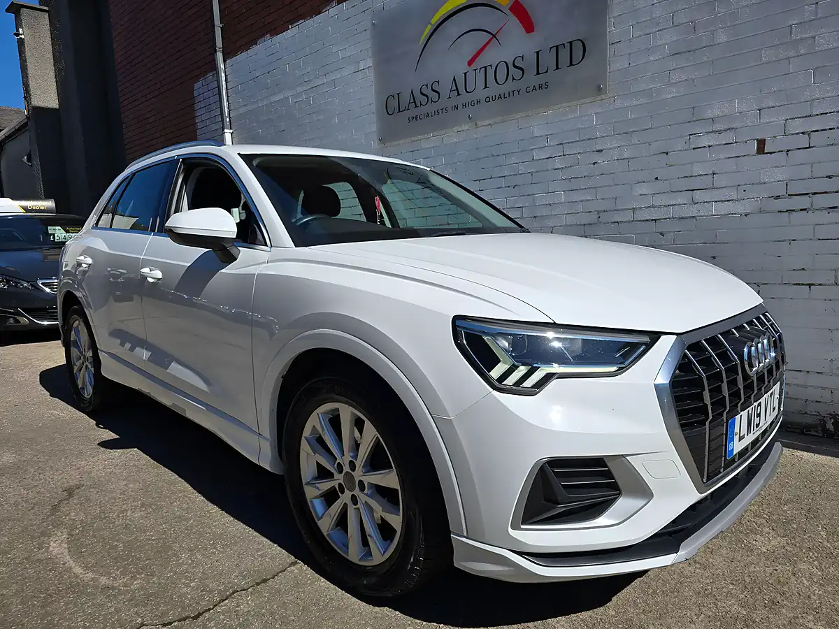 Used 2019 Audi Q3 Sport White - Interior and Exterior details 6