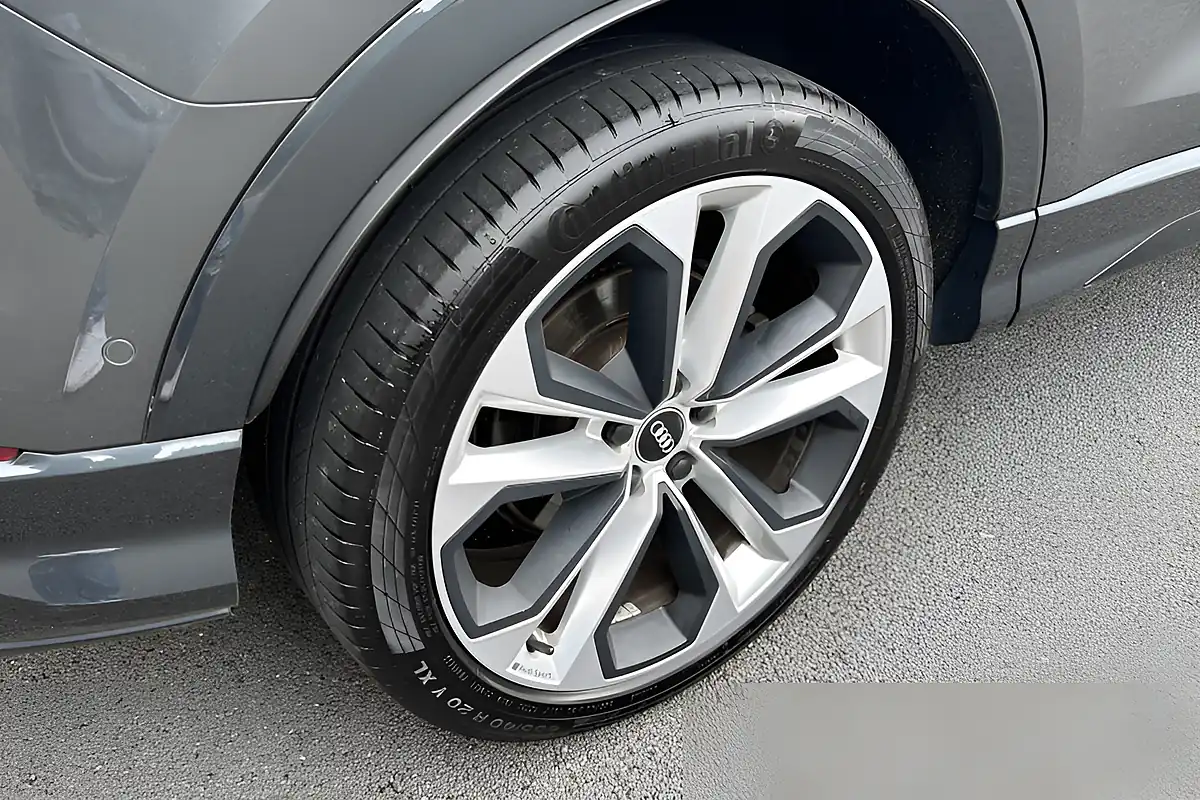 Used 2019 Audi Q3 Vorsprung Grey - Interior and Exterior details 14