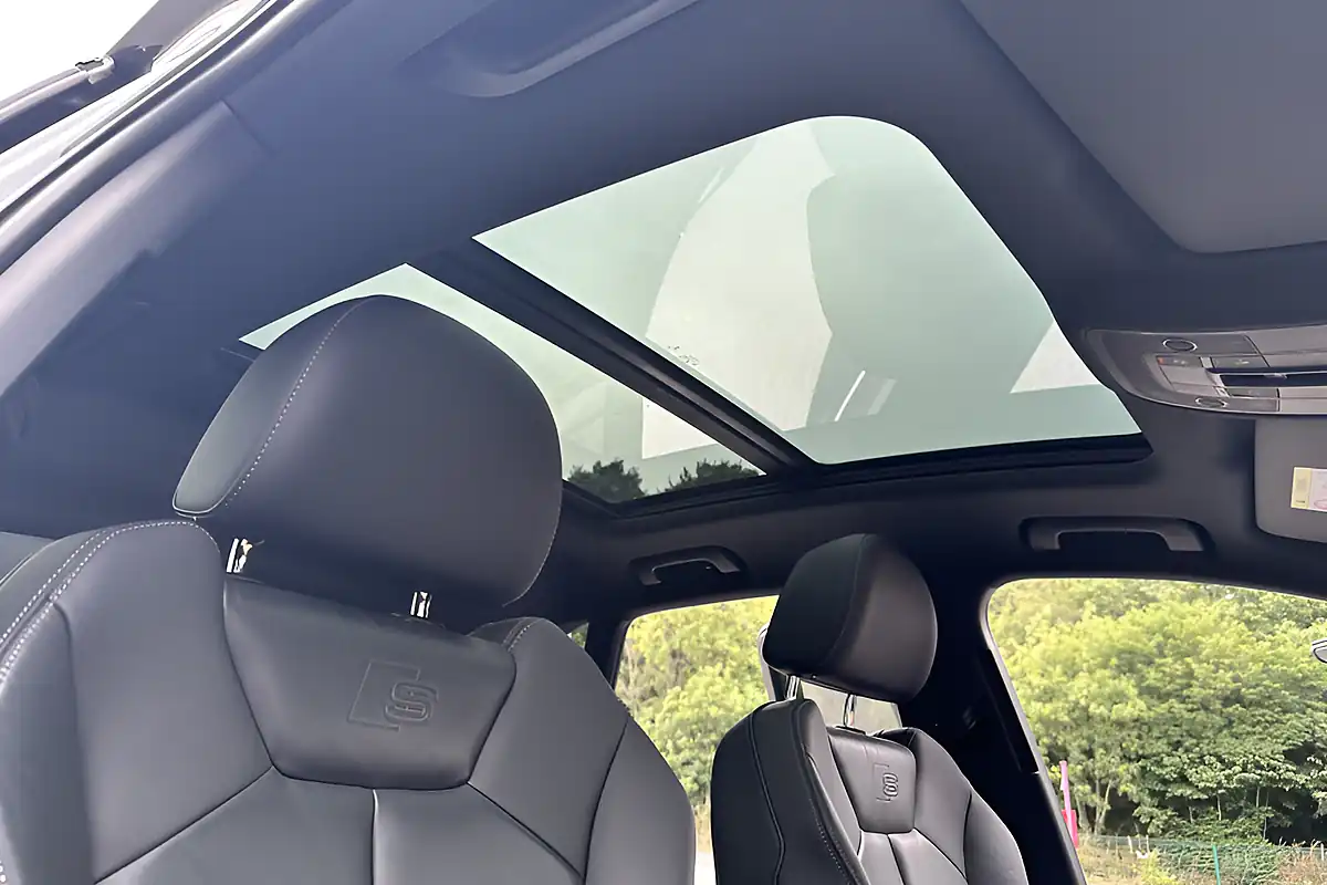 Used 2019 Audi Q3 Vorsprung Grey - Interior and Exterior details 7