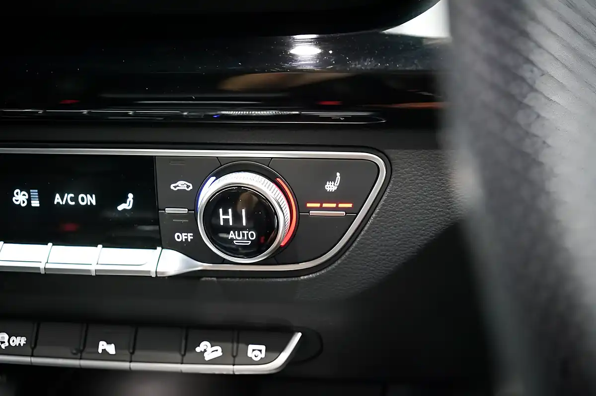 Used 2019 Audi Q5 Black Edition Black - Interior and Exterior details 16