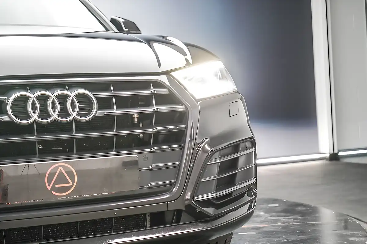 Used 2019 Audi Q5 Black Edition Black - Interior and Exterior details 4