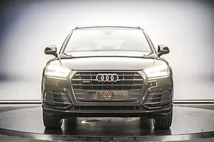 Used 2019 Audi Q5 Black Edition Black - Interior and Exterior details 9