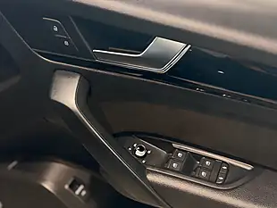 Used 2019 Audi Q5 Black Edition Blue - Interior and Exterior details 15