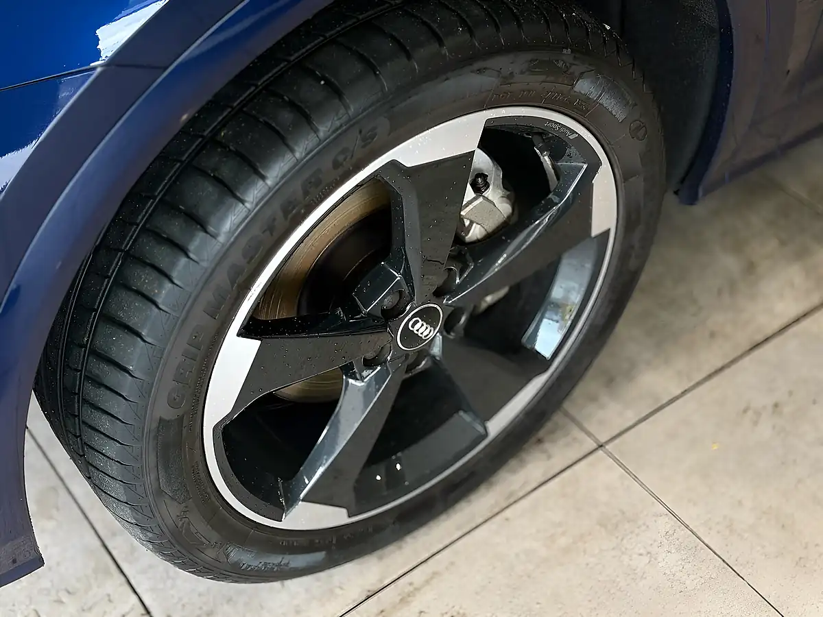 Used 2019 Audi Q5 Black Edition Blue - Interior and Exterior details 4
