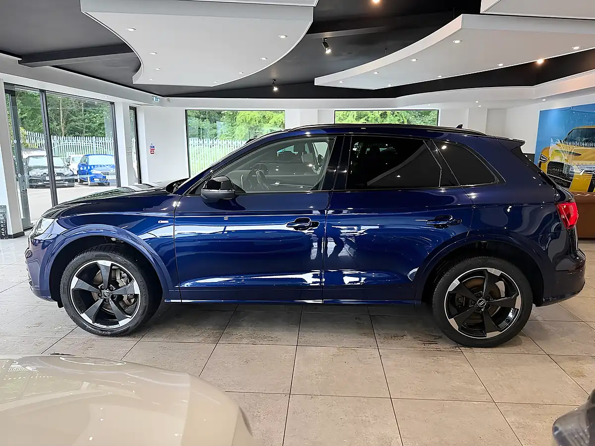 Used 2019 Audi Q5 Black Edition Blue - Interior and Exterior details 5