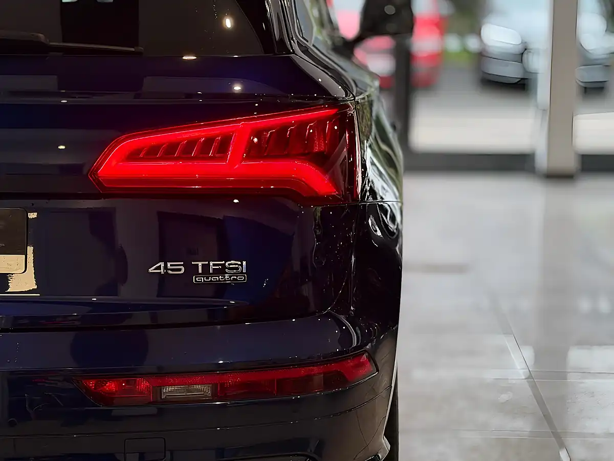 Used 2019 Audi Q5 Black Edition Blue - Interior and Exterior details 9
