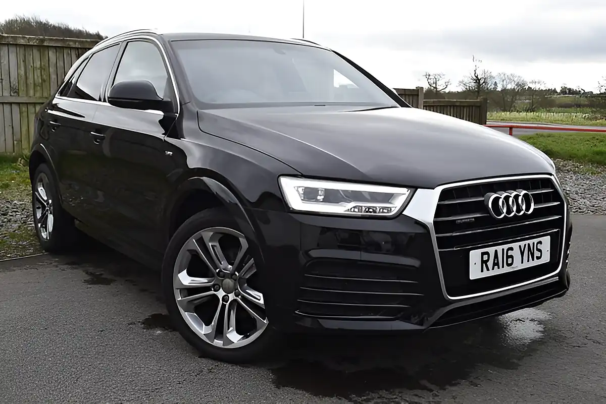 Used 2019 Audi Q5 Black Edition Grey - Interior and Exterior details 4