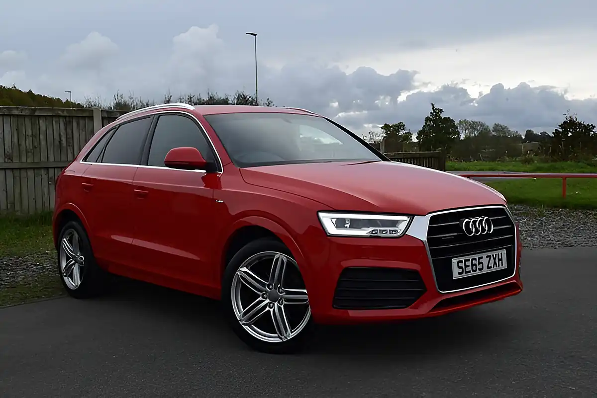 Used 2019 Audi Q5 Black Edition Grey - Interior and Exterior details 7