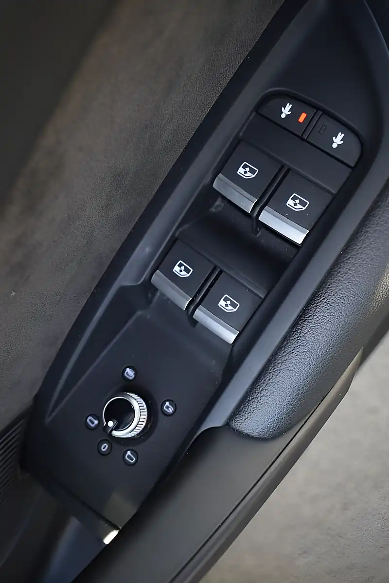 Used 2019 Audi Q5 Black Edition S Line Quantum Grey - Interior and Exterior details 16
