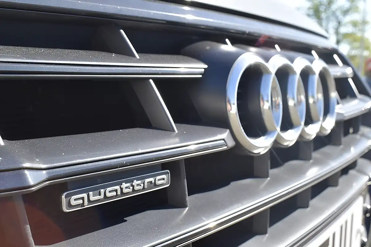 Used 2019 Audi Q5 Black Edition S Line Quantum Grey - Interior and Exterior details 4