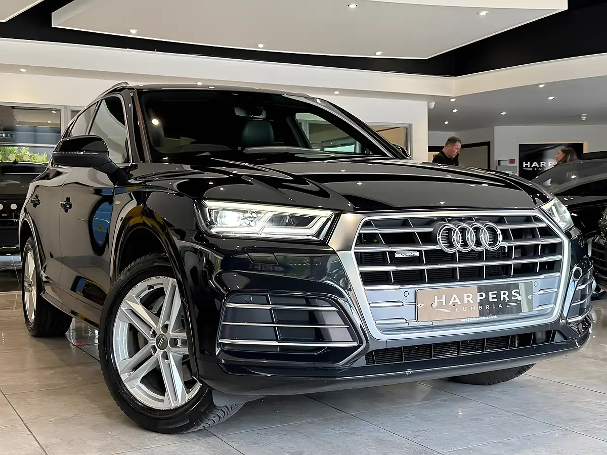 Used 2019 Audi Q5 S Line Black - Front View