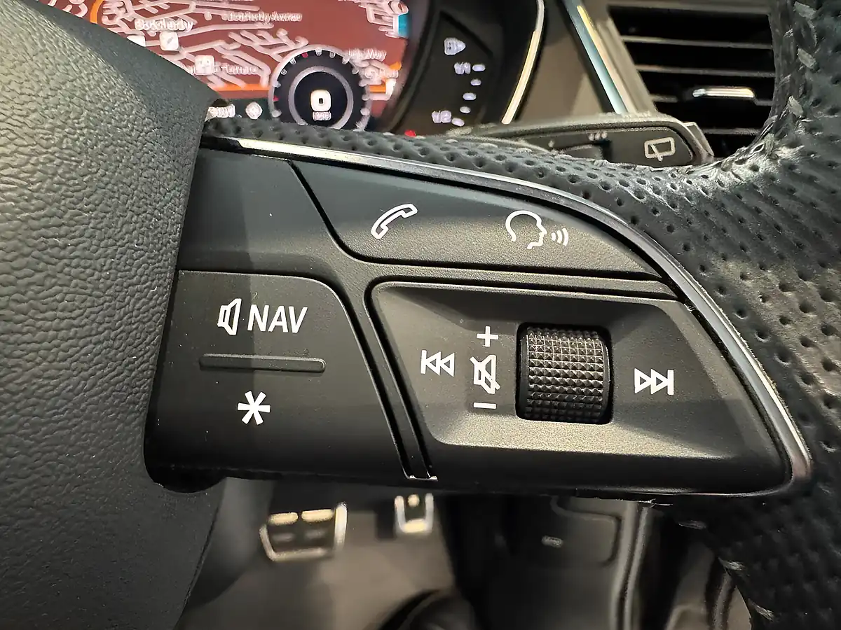 Used 2019 Audi Q5 S Line Black - Interior and Exterior details 20