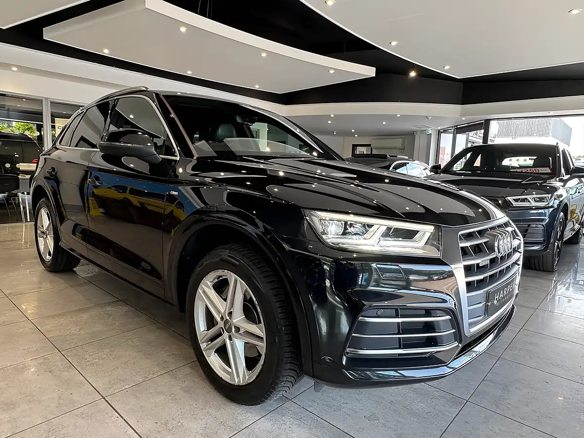 Used 2019 Audi Q5 S Line Black - Interior and Exterior details 6