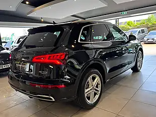 Used 2019 Audi Q5 S Line Black - Interior and Exterior details 8