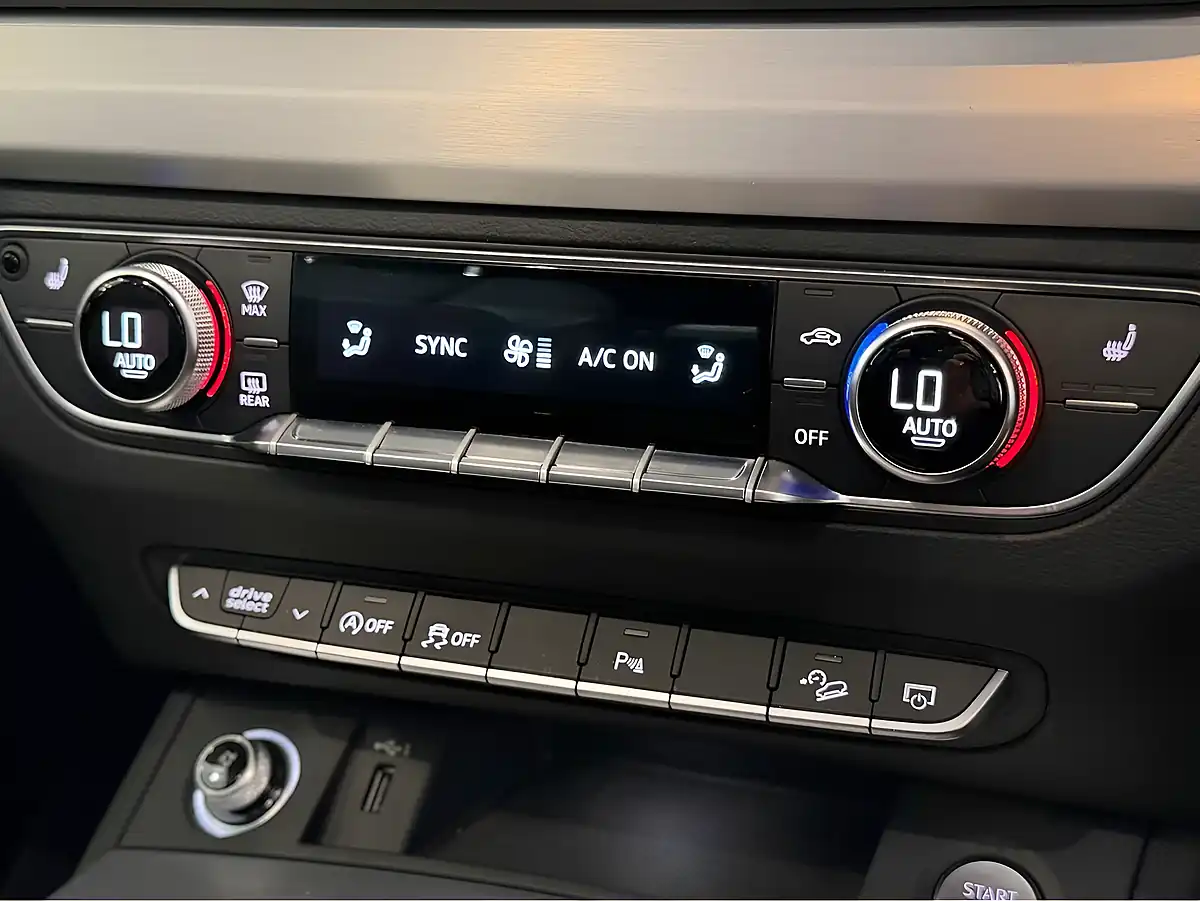 Used 2019 Audi Q5 S Line Black - Interior and Exterior details 14