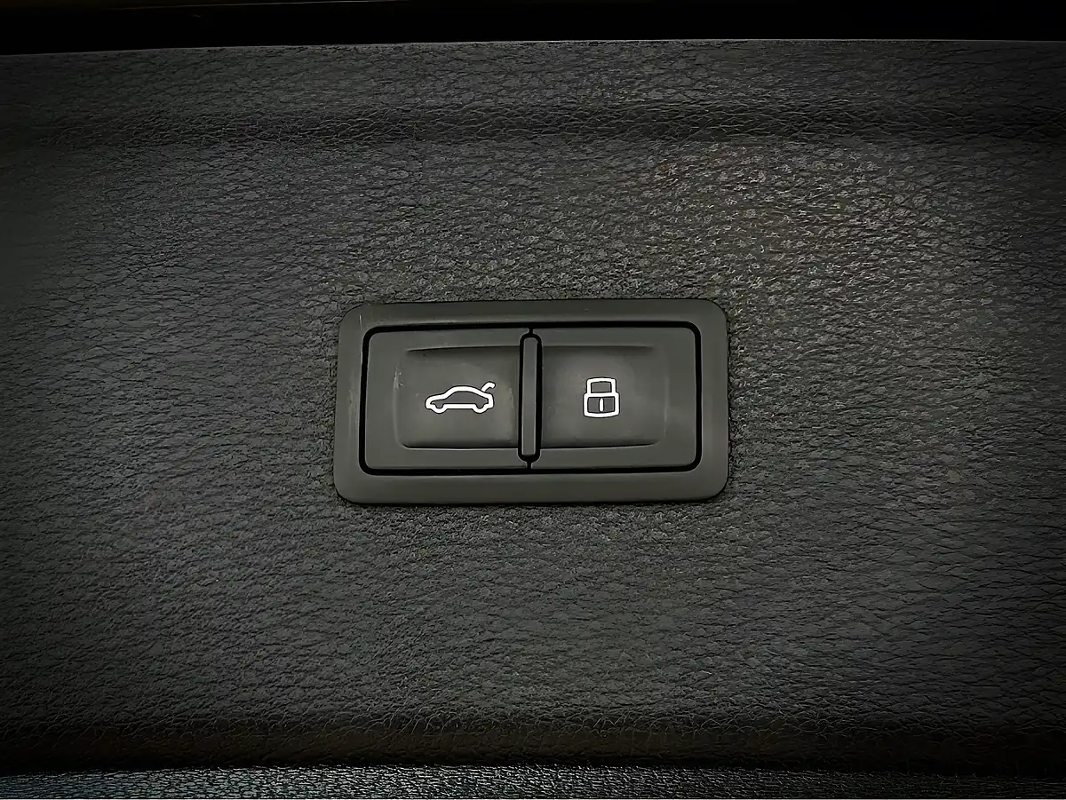 Used 2019 Audi Q5 S Line Black - Interior and Exterior details 20